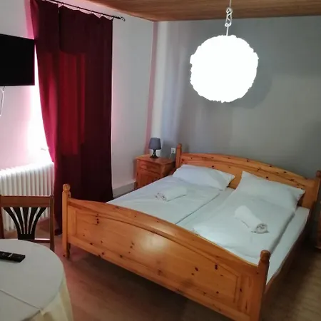 Gasthof Zimmervermietung Lamm, Zugang Erfolgt Selbstständig über Ein Schlüsseltresor