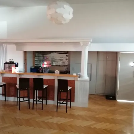 Zimmervermietung Lamm, Zugang Erfolgt Selbstständig über Ein Schlüsseltresor Gasthof Dettingen unter Teck