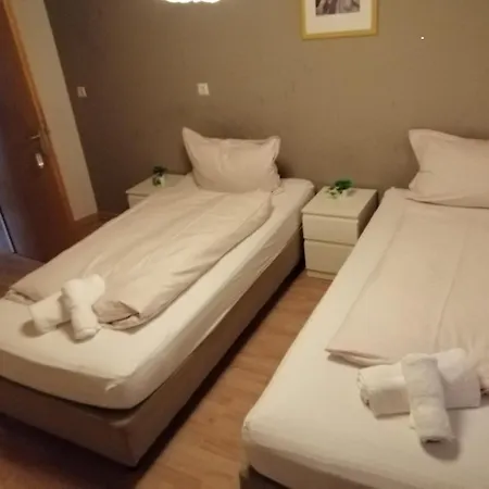 Gasthof Zimmervermietung Lamm, Zugang Erfolgt Selbstständig über Ein Schlüsseltresor 3*