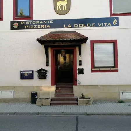 Zimmervermietung Lamm, Zugang Erfolgt Selbstständig über Ein Schlüsseltresor Gasthof 3*